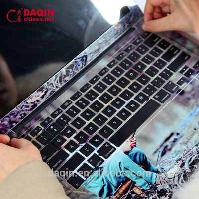 Telefon Ekran Koruyucu için CE Temperli Cam Dizüstü Cilt Yapma Makinesi