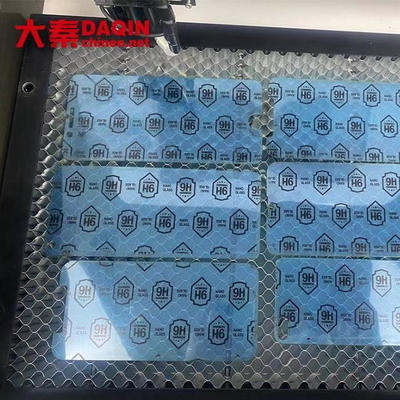 Daqin Nano Temperli Cam Ekran Koruyucu Lazer Kesim Makinesi 50W Gravürlü