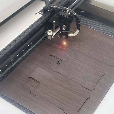 Daqin Nano Temperli Cam Ekran Koruyucu Lazer Kesim Makinesi 50W Gravürlü