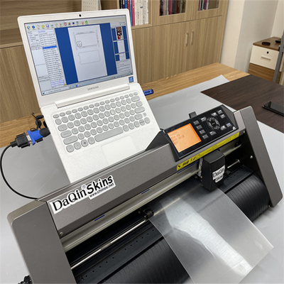OEM Vinil Etiket Kesici Yazıcı Dizüstü Cilt Ve Ekran Koruyucu Makinesi