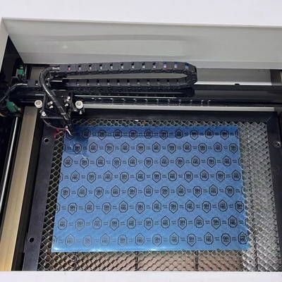 Mobil Koruyucu için 9h 3d Daqin Pvc Mobil Ekran Koruyucu Kesme Makinesi
