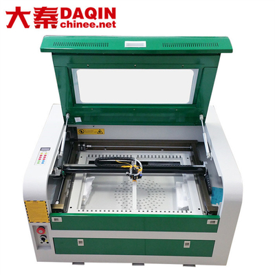 Yüksek hassasiyetli 4060 CO2 Lazer Kesme Makinesi Masaüstü 60W 80W gravör kesicisi
