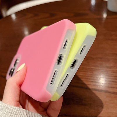 Iphone 15 Pro için Yumuşak Mikrofiber Astarlı Cilt Dostu Jöle Sıvı Cep Telefonu Silikon Kılıf