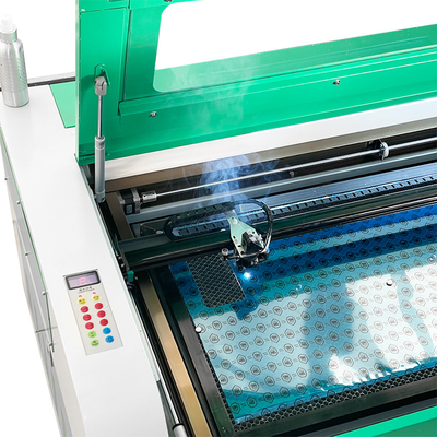Yüksek hassasiyetli Daqin Lazer Kesme Makinesi Ev tabanlı Endüstriyel CO2 CNC Yazılım Kesme İşletmesi