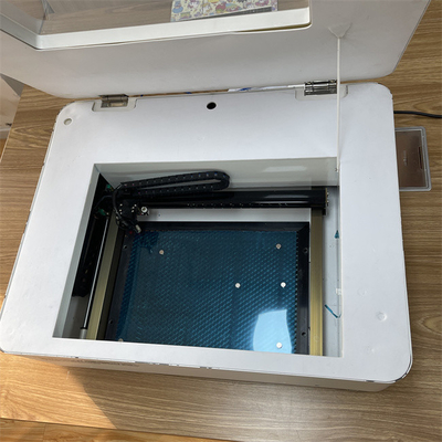 Dönüşümlü su soğutması ile özelleştirilebilir ekran koruyucu lazer gravür makinesi