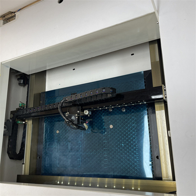 40KG ekran koruyucu hassas malzemeler için lazer kesme sistemi Kesme kalınlığı Bellow 0.5MM